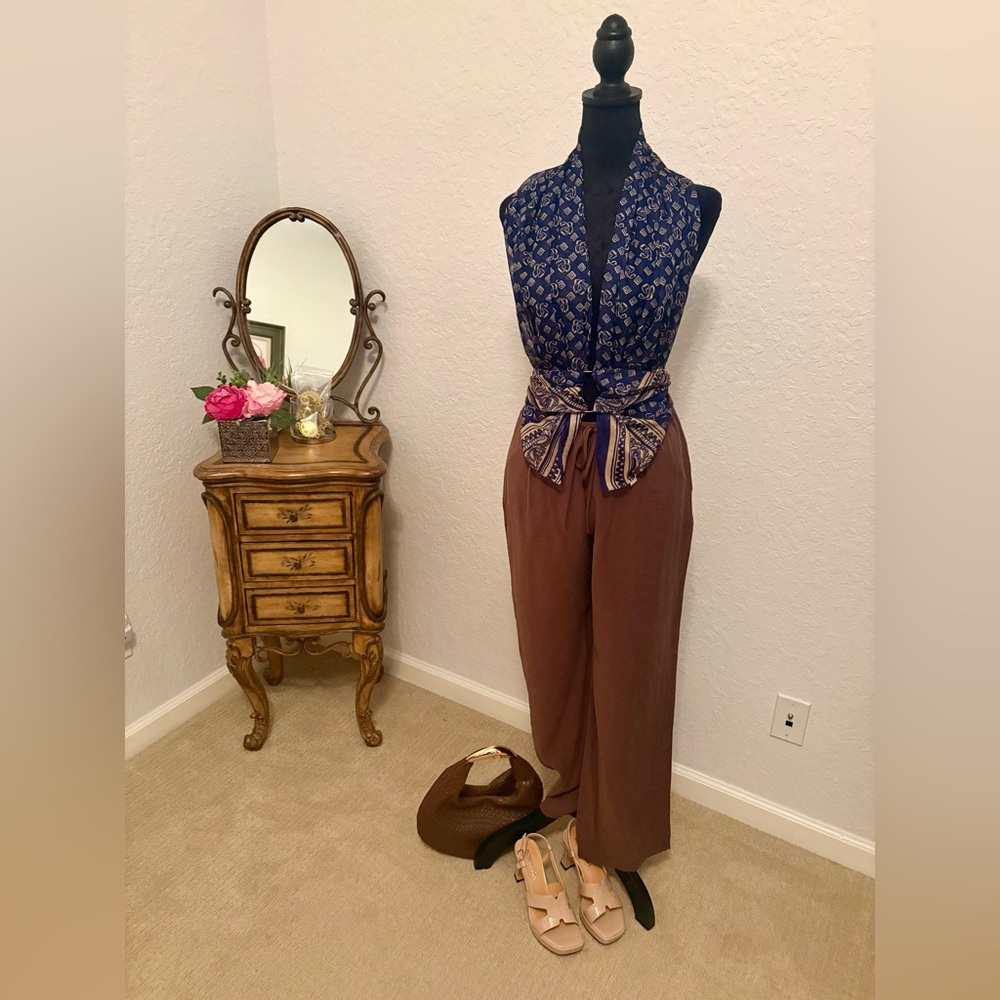 Chic Navy Blue Patterned Scarf - image 4